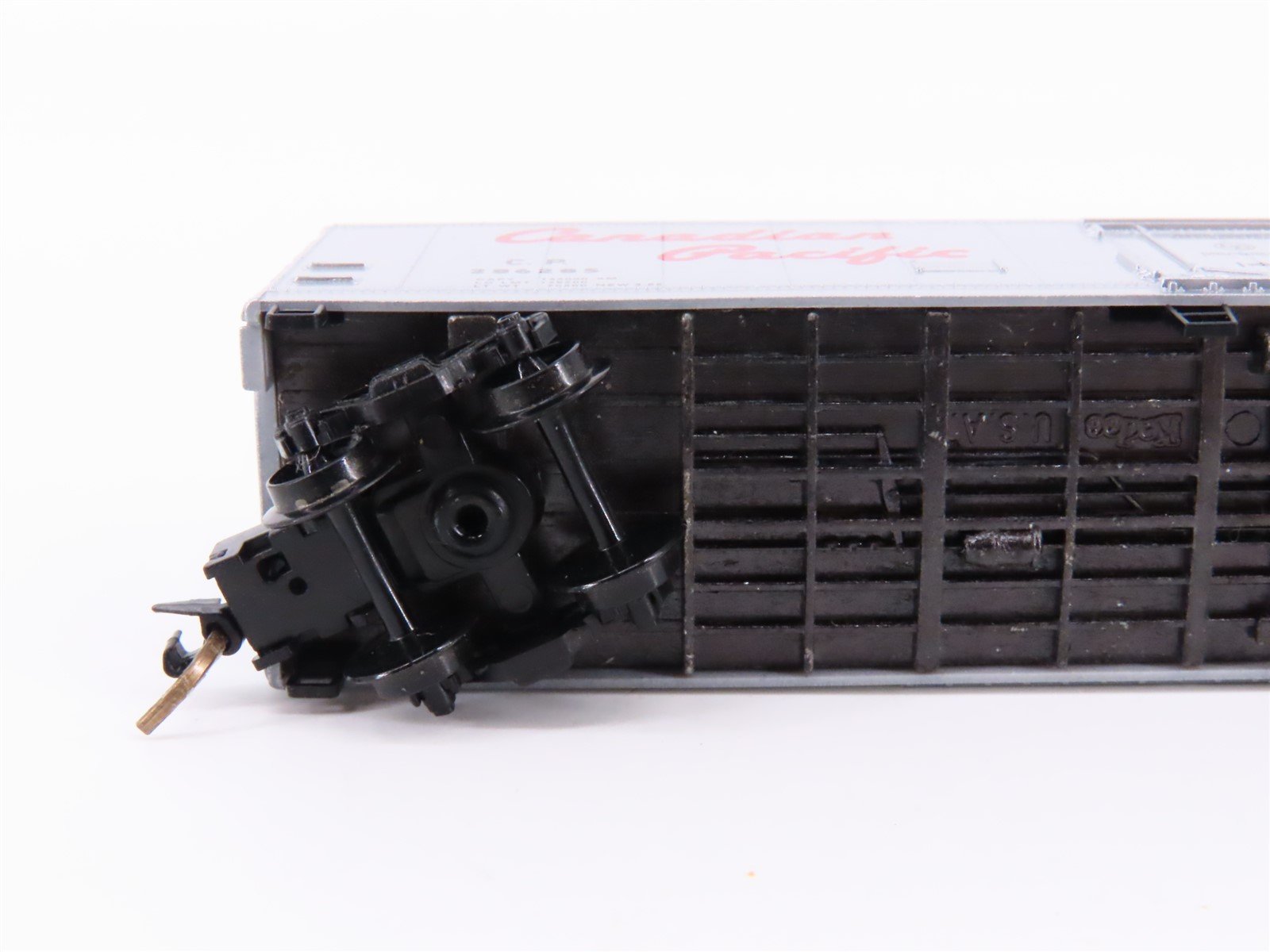 N Scale Kadee Micro-Trains MTL 69030 CP Canadian Pacific Railroad Reefer #286285