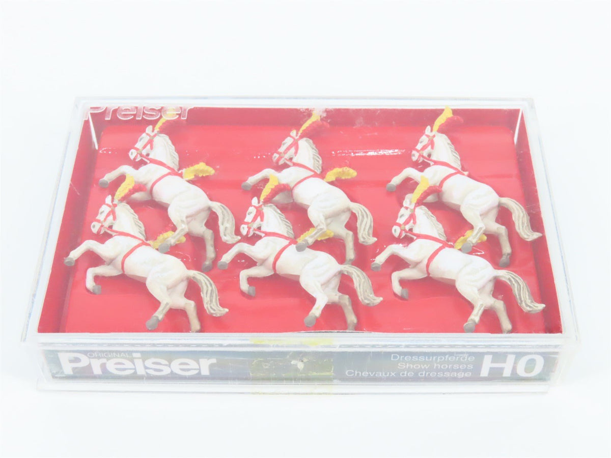 Lot of 4 HO 1/87 Scale Preiser Galloping, Draught &amp; Show Horses Figure Packs