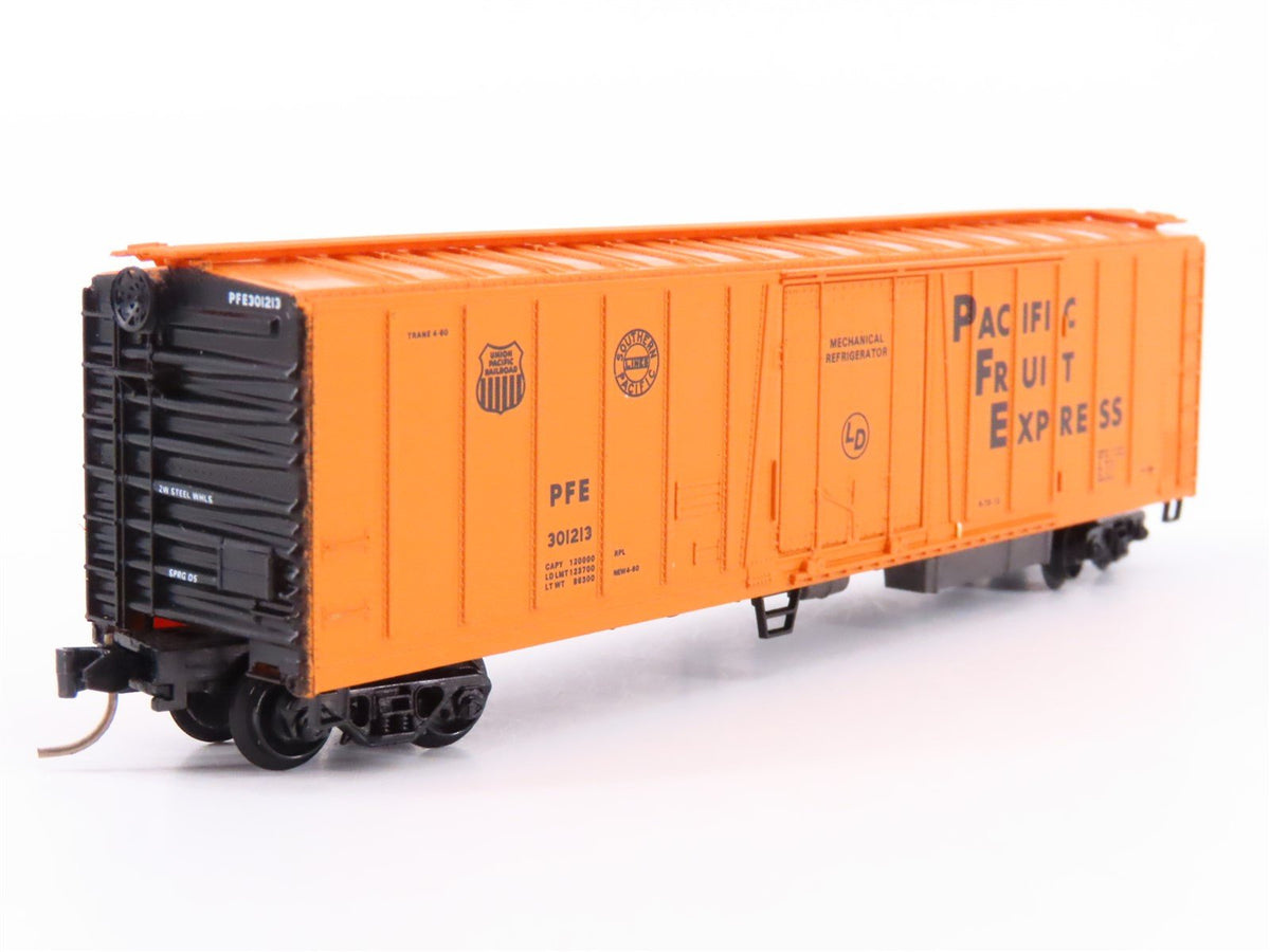 N Kadee Micro-Trains MTL 70010 PFE Pacific Fruit Express 51&#39; Reefer #301213