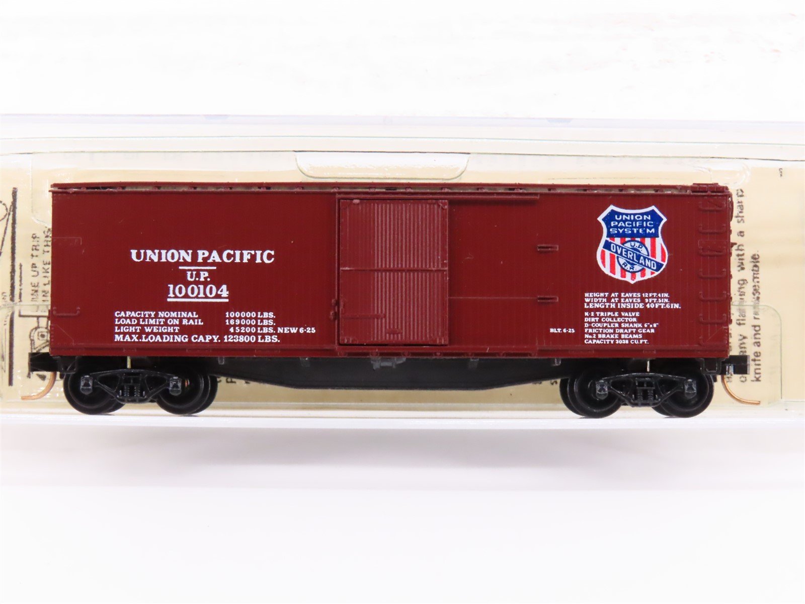 N Scale Kadee Micro-Trains MTL 42070 UP Union Pacific 40' Box Car #100104