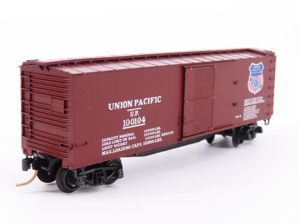 N Scale Kadee Micro-Trains MTL 42070 UP Union Pacific 40&#39; Box Car #100104