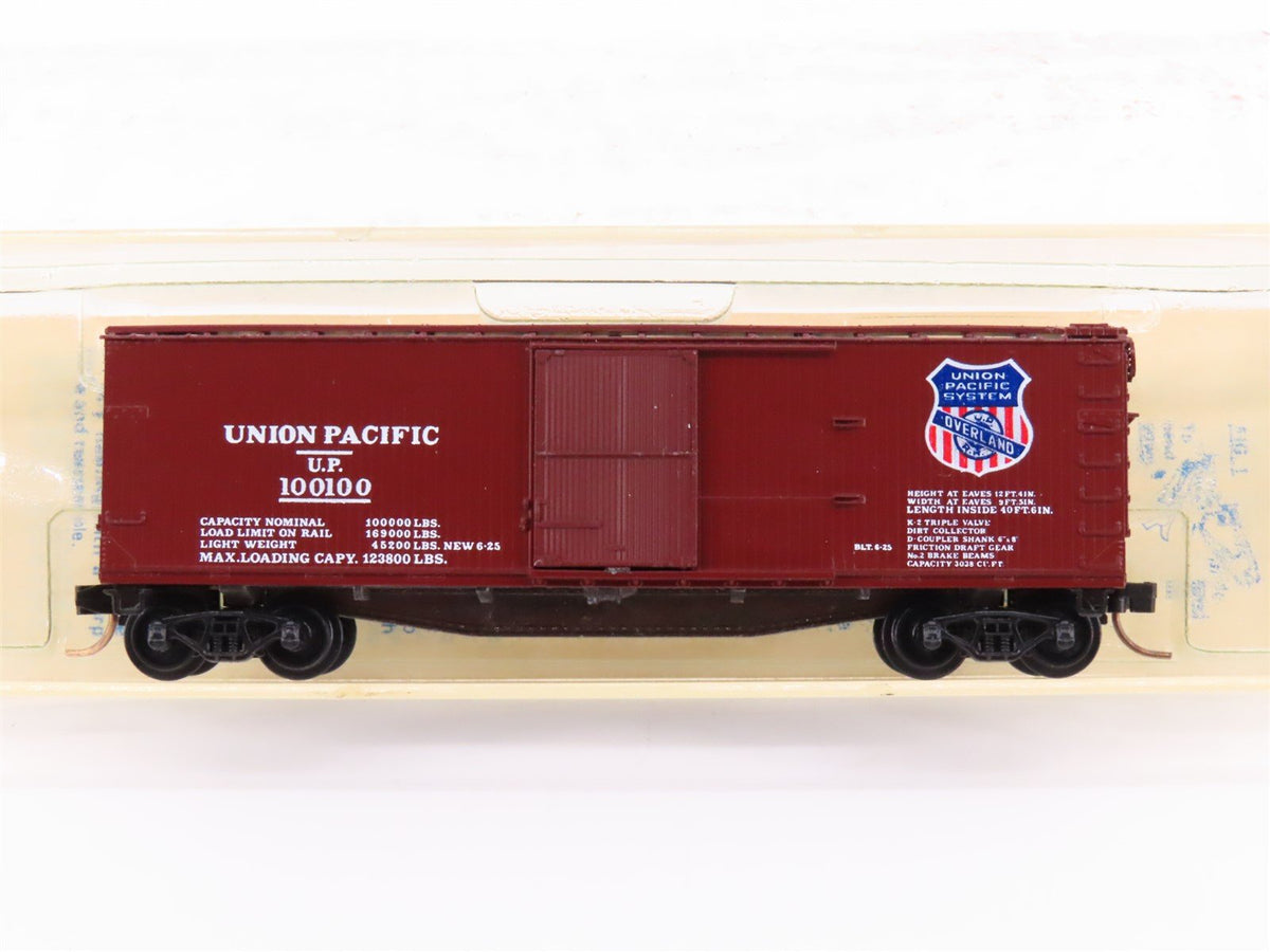 N Scale Kadee Micro-Trains MTL 42070 UP Union Pacific 40&#39; Box Car #100100