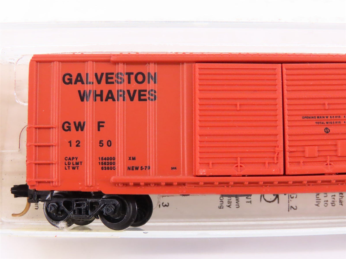 N Scale Kadee Micro-Trains MTL 30040 GWF Galveston Wharves 50&#39; Box Car #1250