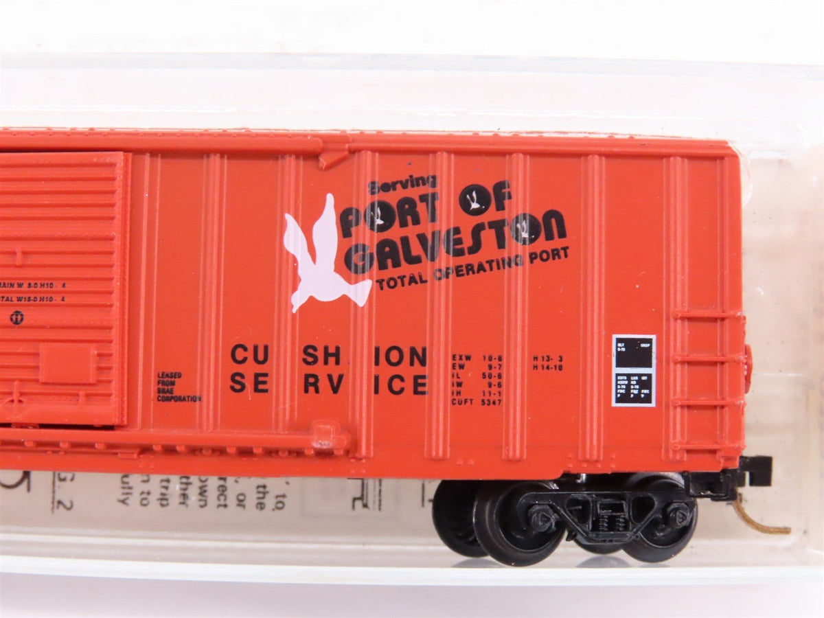 N Scale Kadee Micro-Trains MTL 30040 GWF Galveston Wharves 50&#39; Box Car #1250