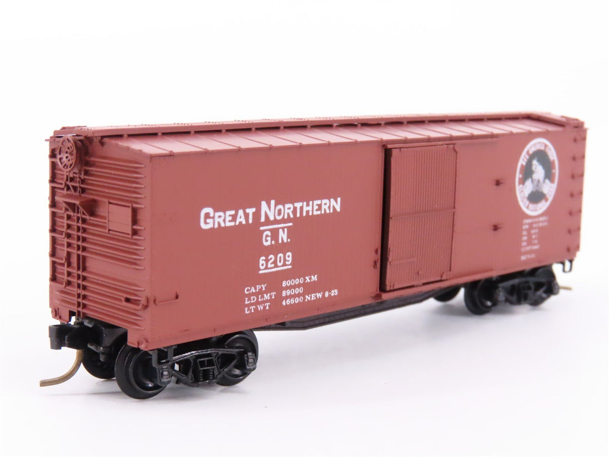 N Kadee Micro-Trains MTL 42191 GN Glacier Park 40&#39; Box Car #6209 Blue Label