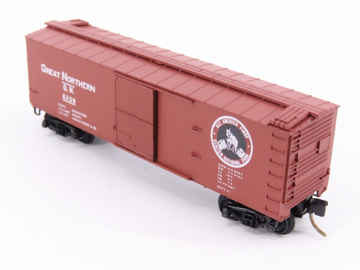 N Kadee Micro-Trains MTL 42191 GN Glacier Park 40&#39; Box Car #6209 Blue Label