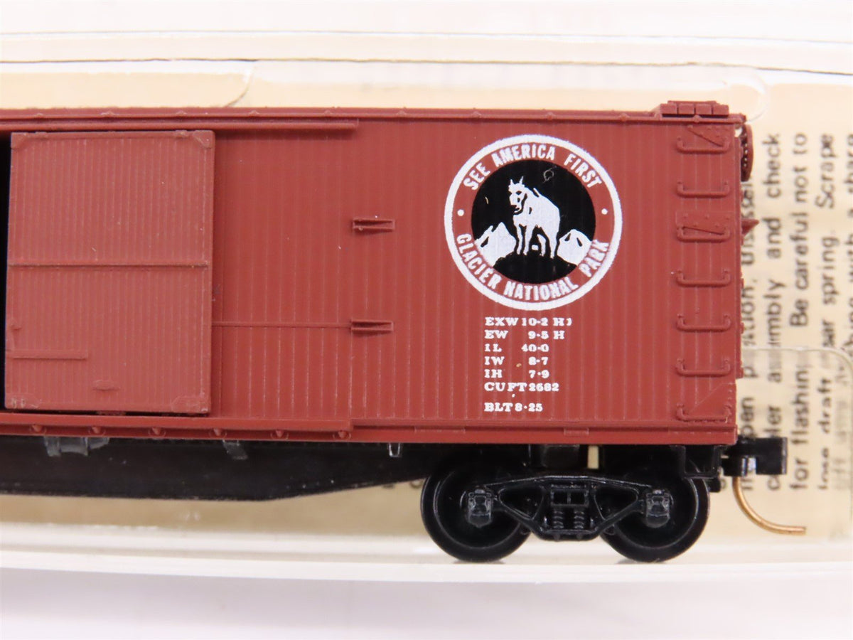 N Kadee Micro-Trains MTL 42080 GN Great Northern Glacier Park 40&#39; Box Car #6200