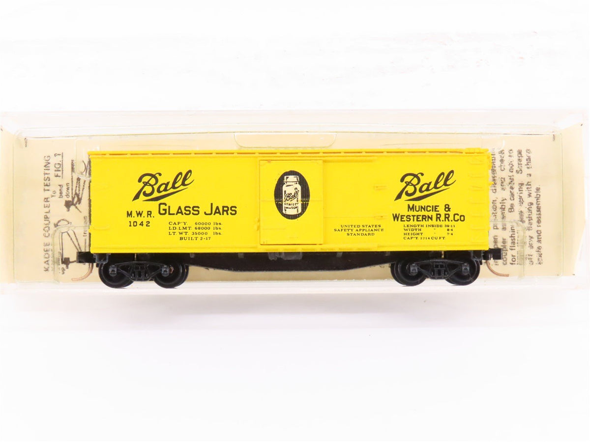 N Scale Kadee Micro-Trains MTL 42030 MWR Ball Glass Jars 40&#39; Box Car #1042