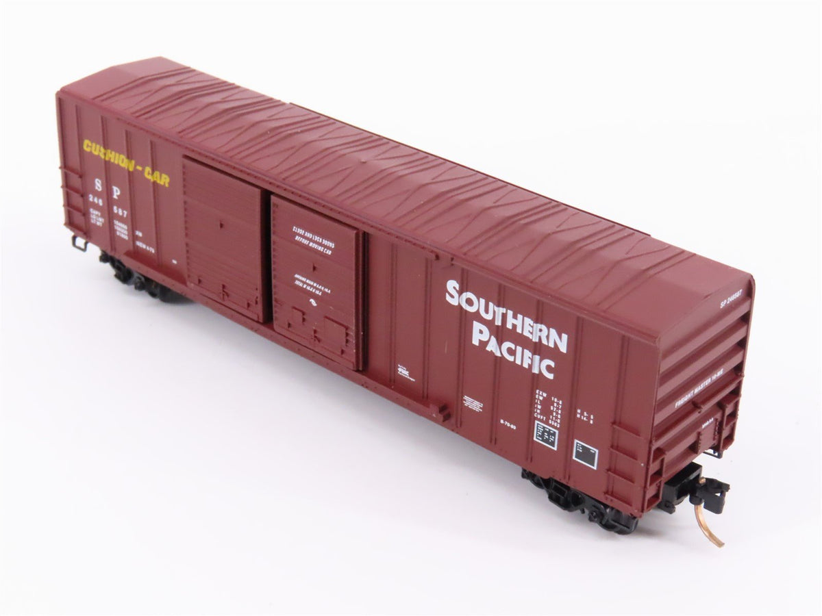 N Scale Kadee Micro-Trains MTL 30052 SP Southern Pacific 50&#39; Box Car #246587