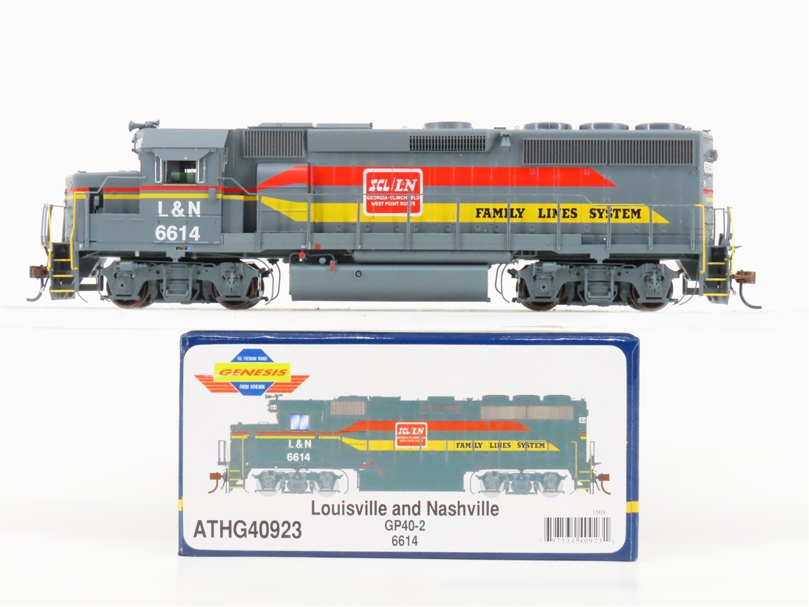 HO Scale Athearn Genesis ATHG40923 SCL/L&N Family Lines GP40-2 Diesel #6614