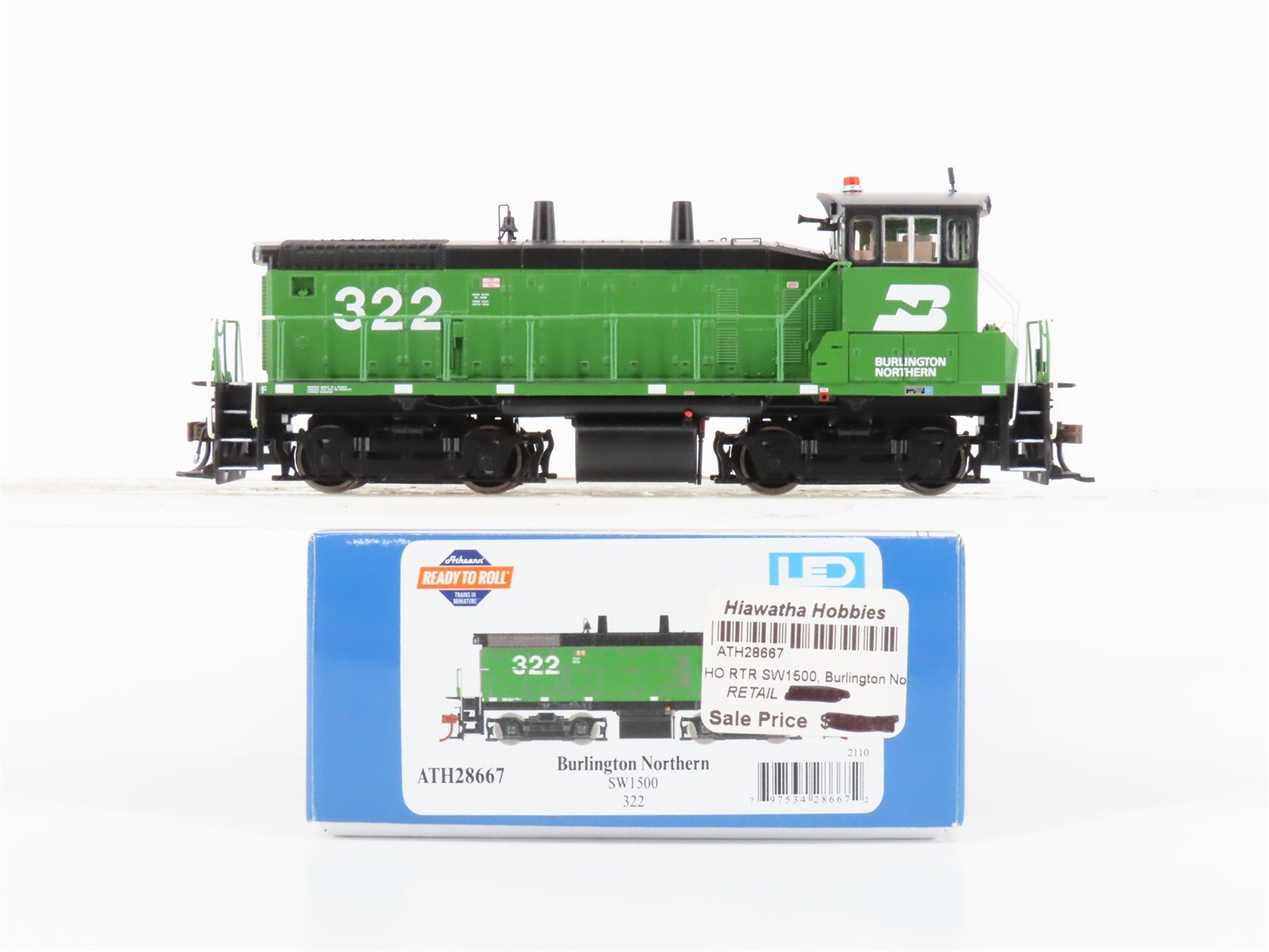 HO Scale Athearn ATH28667 BN Burlington Northern SW1500 Diesel Locomotive #322