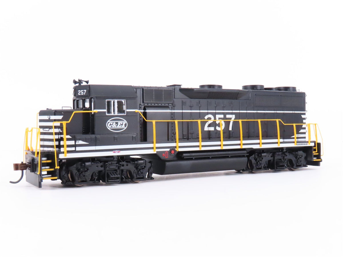 HO Scale Athearn Roundhouse RND12241 C&amp;EI Railway GP35 Diesel Locomotive #257