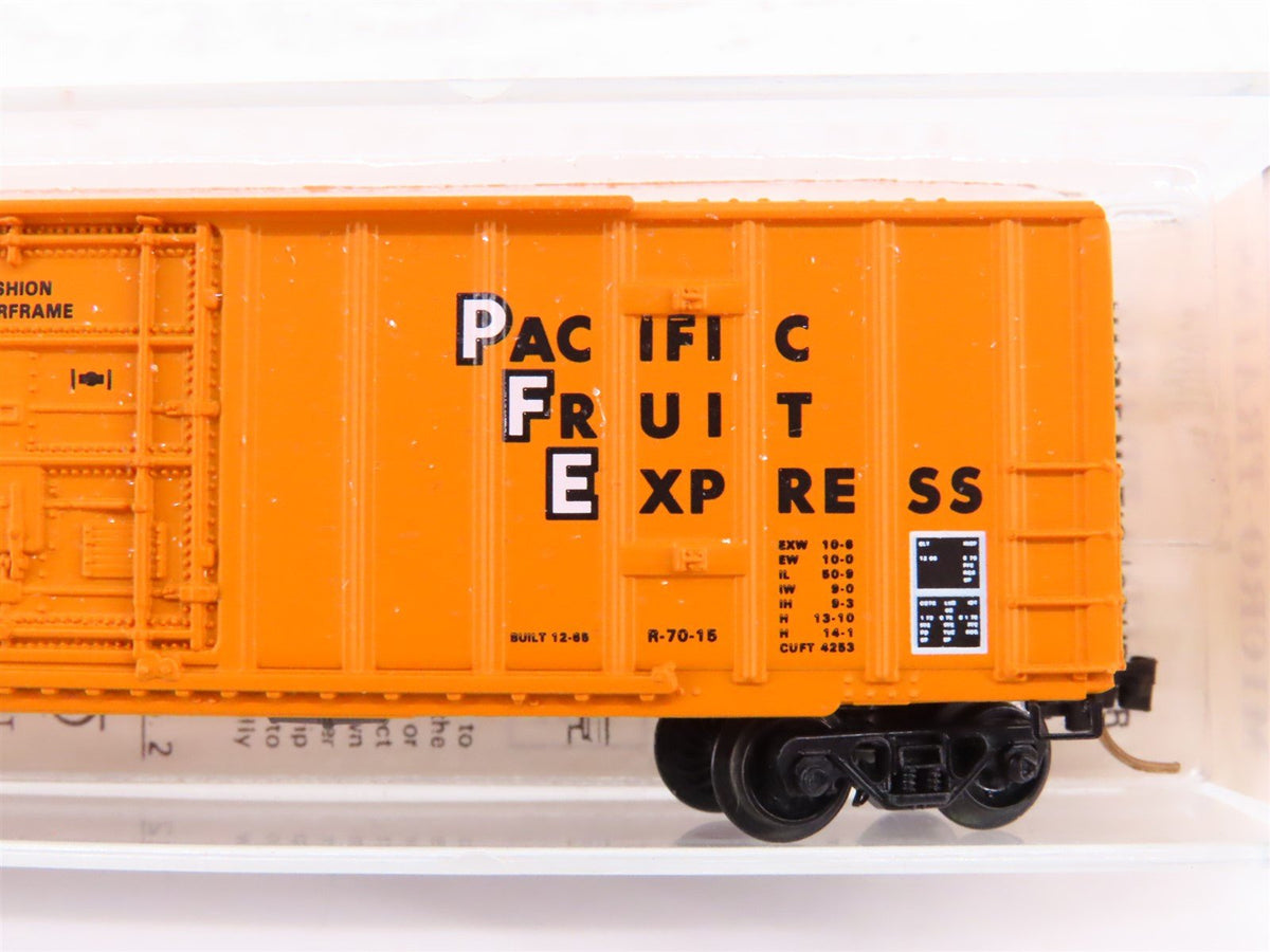 N Scale Kadee Micro-Trains MTL 27090 PFE Pacific Fruit Express Box Car #457524