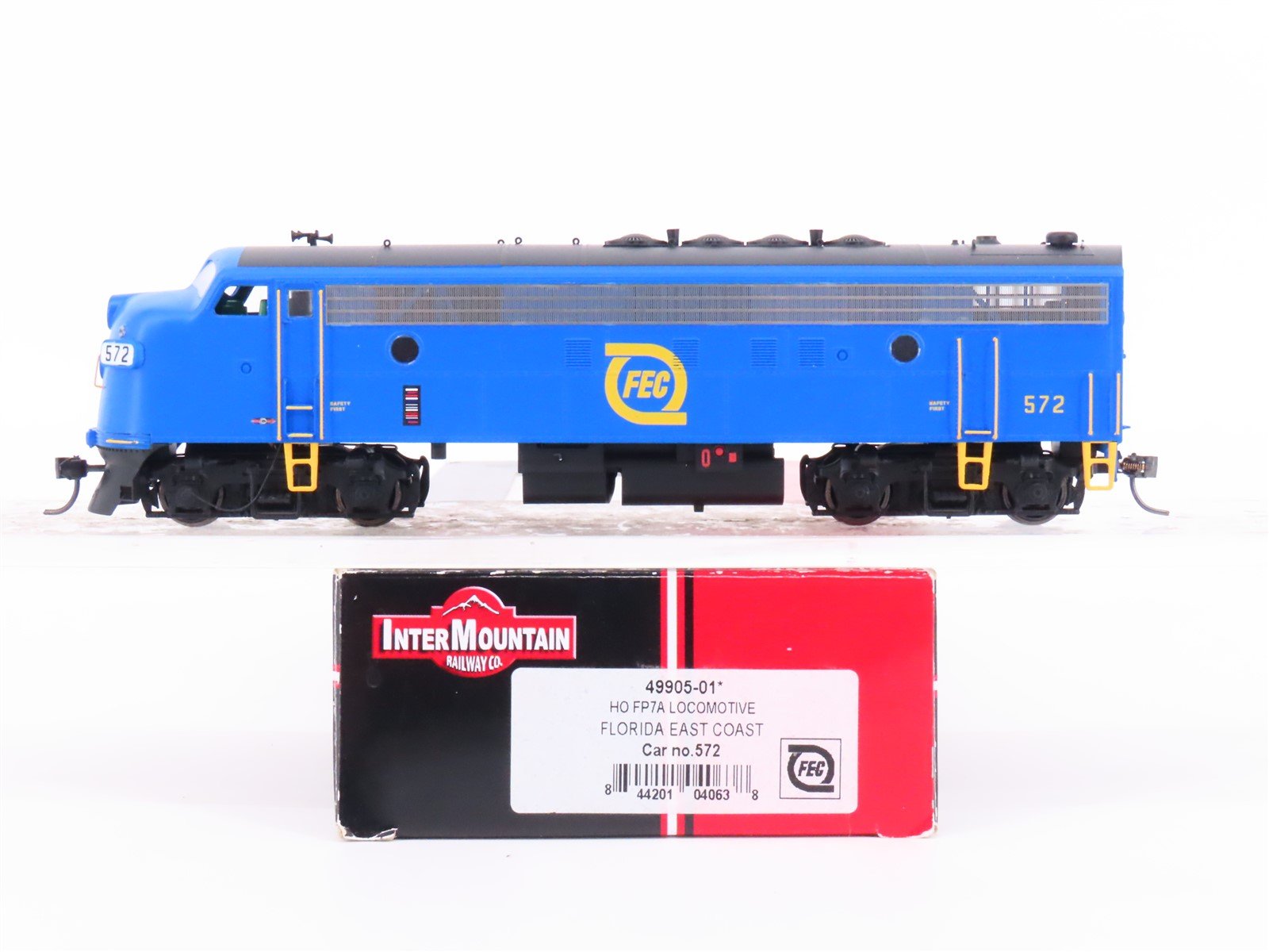 HO Intermountain 49905-01 FEC Florida East Coast FP7A Diesel Loco #572 wDCC