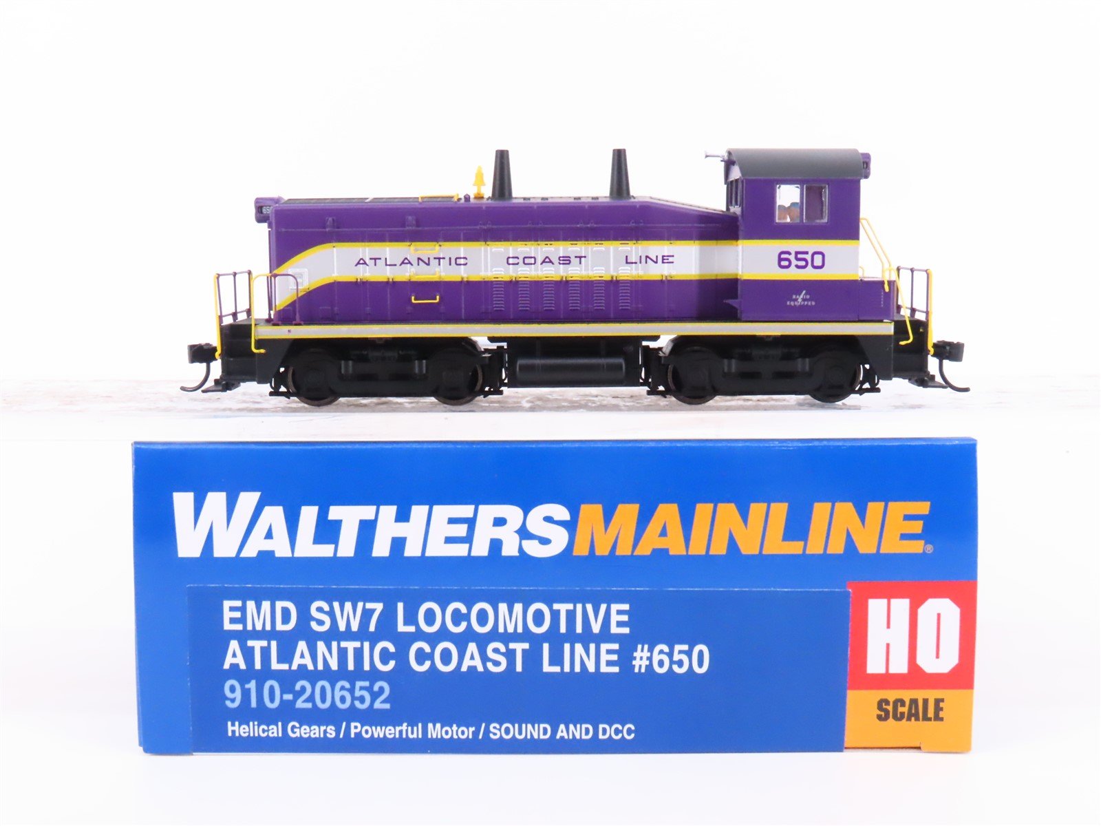 HO Scale Walthers Mainline 910-20652 ACL Railway SW7 Diesel Loco #650 wDCC