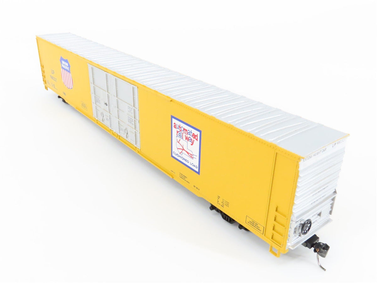 HO Scale Athearn UP Union Pacific 86&#39; Hi-Cube Auto-Parts Box Car #980327