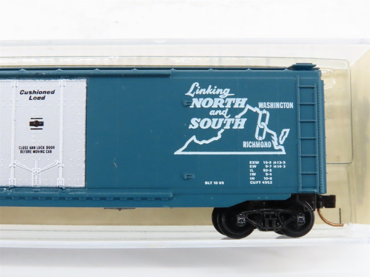 N Scale Kadee Micro-Trains MTL 32040 RF&amp;P Railroad 50&#39; Plug Door Box Car #2649