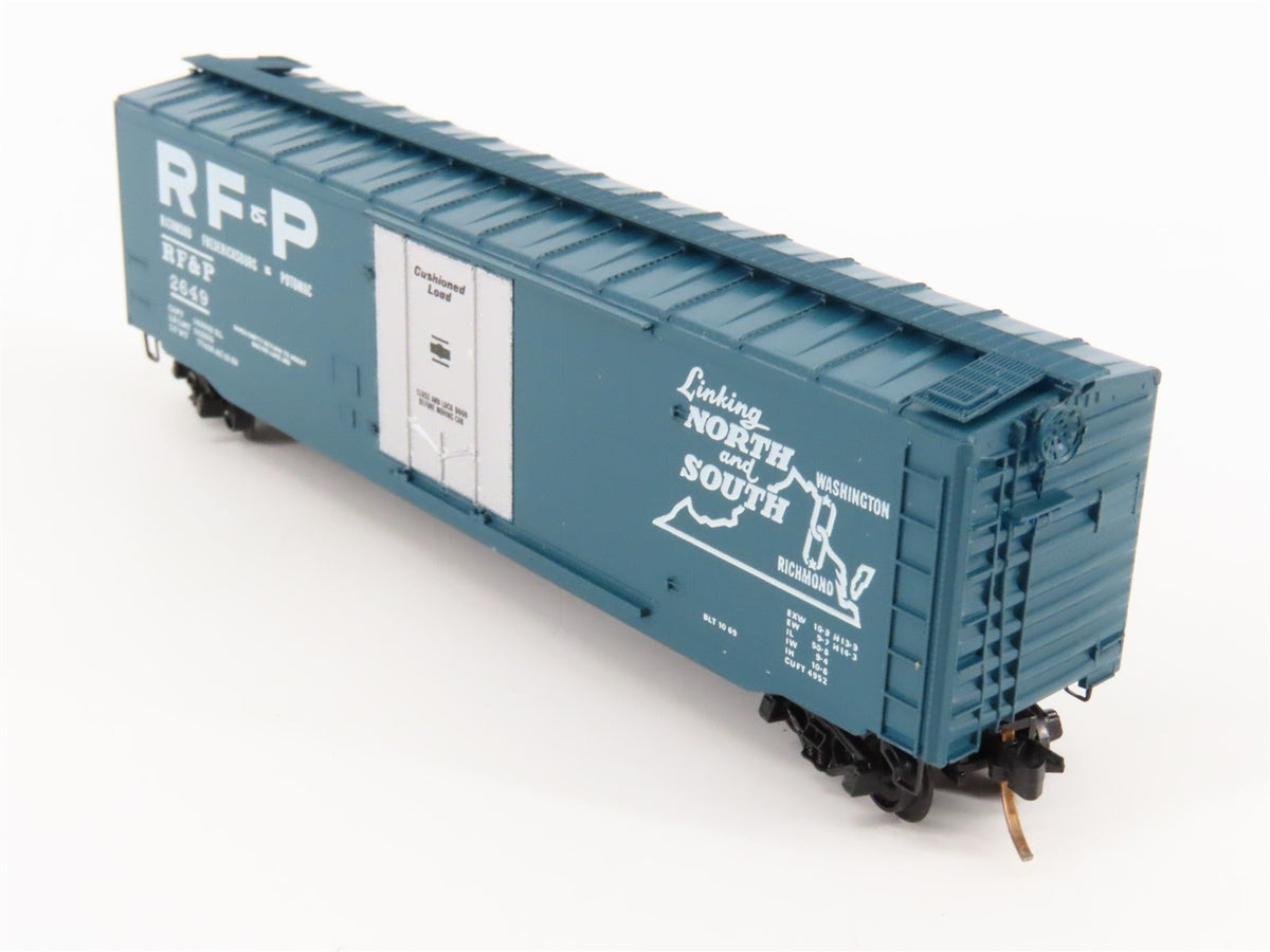 N Scale Kadee Micro-Trains MTL 32040 RF&amp;P Railroad 50&#39; Plug Door Box Car #2649