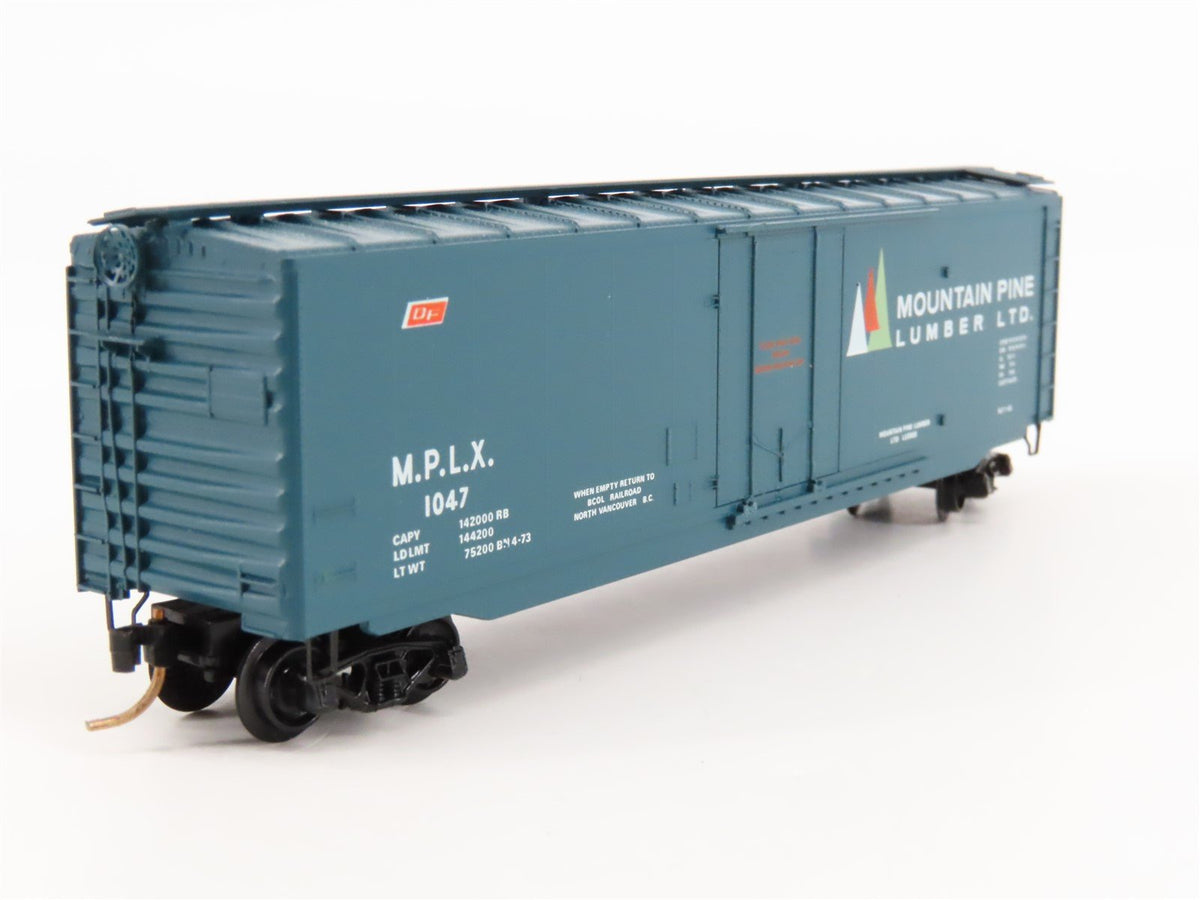 N Scale Kadee Micro-Trains MTL 32030 MPLX Mountain Pine Lumber 50&#39; Box Car #1047