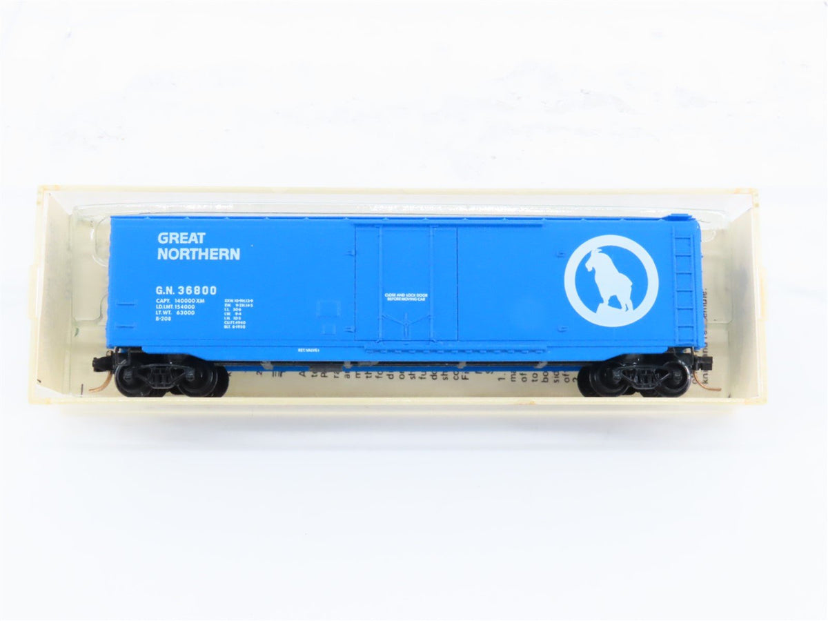 N Kadee Micro-Trains MTL 32020 GN Great Northern Big Sky Blue 50&#39; Box Car #36800