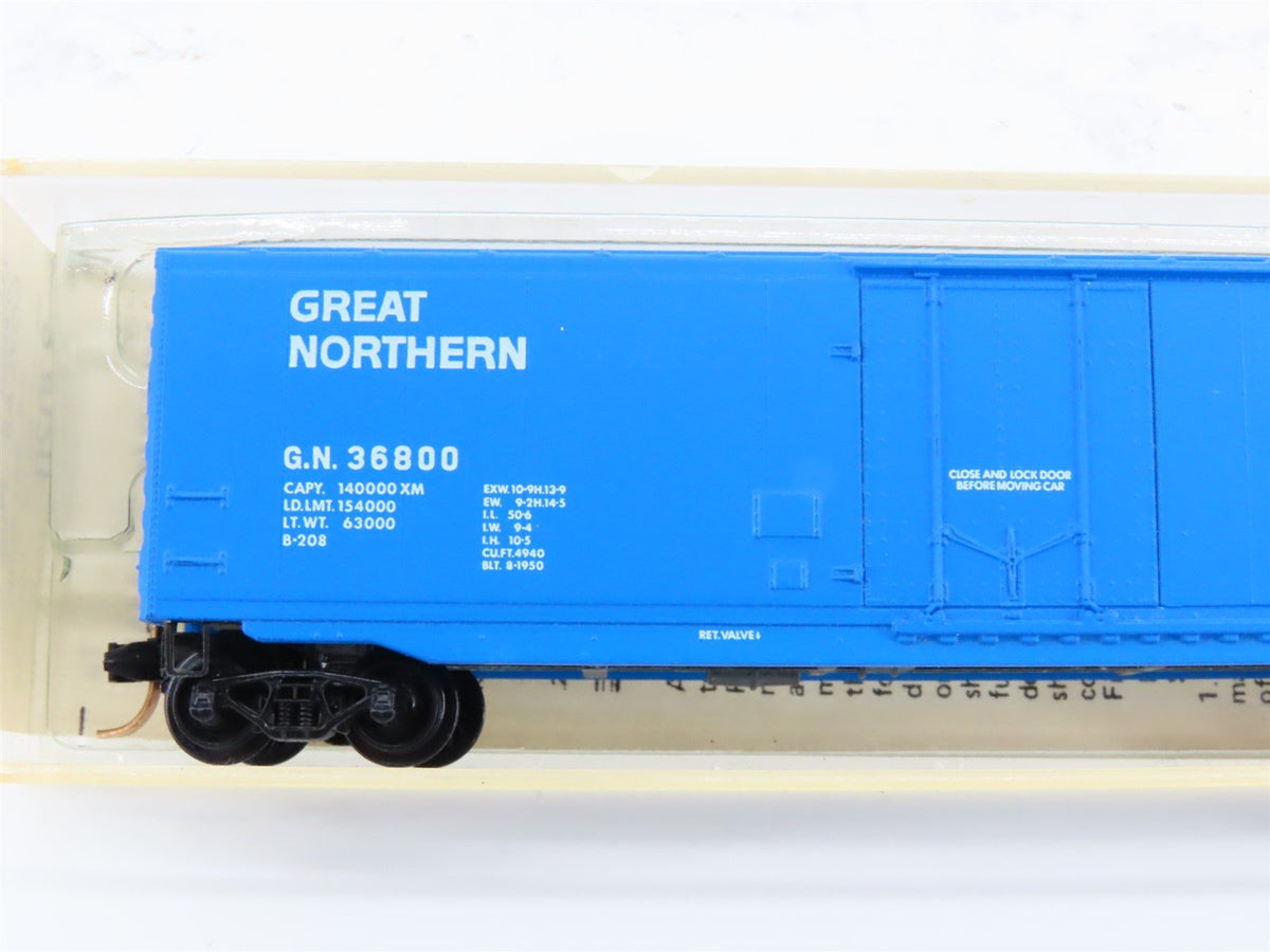 N Kadee Micro-Trains MTL 32020 GN Great Northern Big Sky Blue 50&#39; Box Car #36800