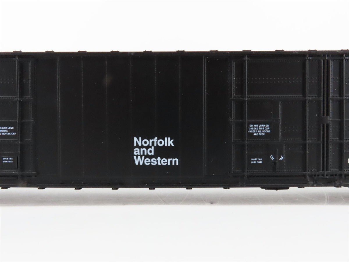 HO Scale Athearn NW Norfolk &amp; Western 86&#39; Hi-Cube / Auto Box Car #860179