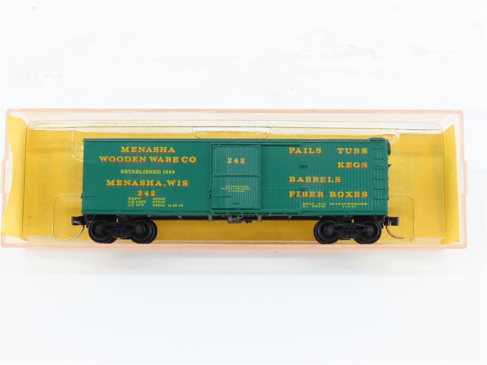 N Scale Kadee Micro-Trains MTL 42041 Menasha Woodenware 40' Box Car #242