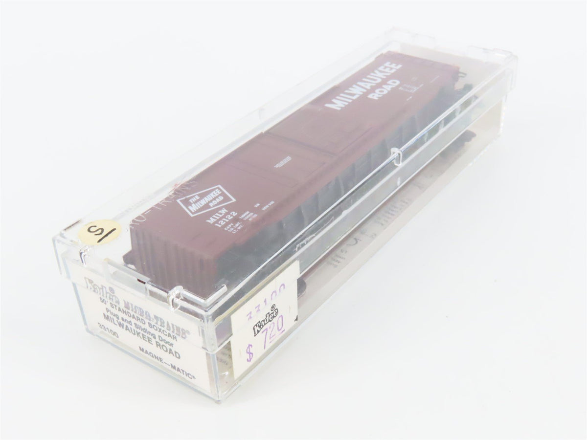 N Scale Kadee Micro-Trains MTL 33100 MILW Milwaukee Road 50&#39; Box Car #12122