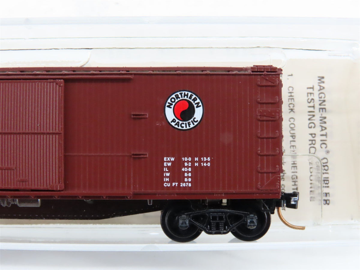 N Scale Kadee Micro-Trains MTL 39030 NP Northern Pacific 40&#39; Box Car #38527