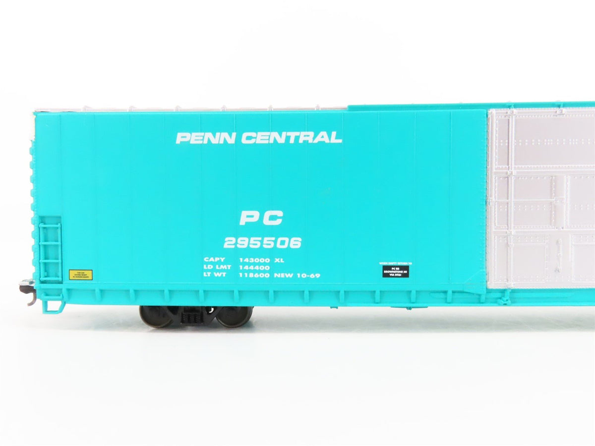 HO Scale Walthers PC Penn Central 86&#39; Hi-Cube / Auto Box Car #295506