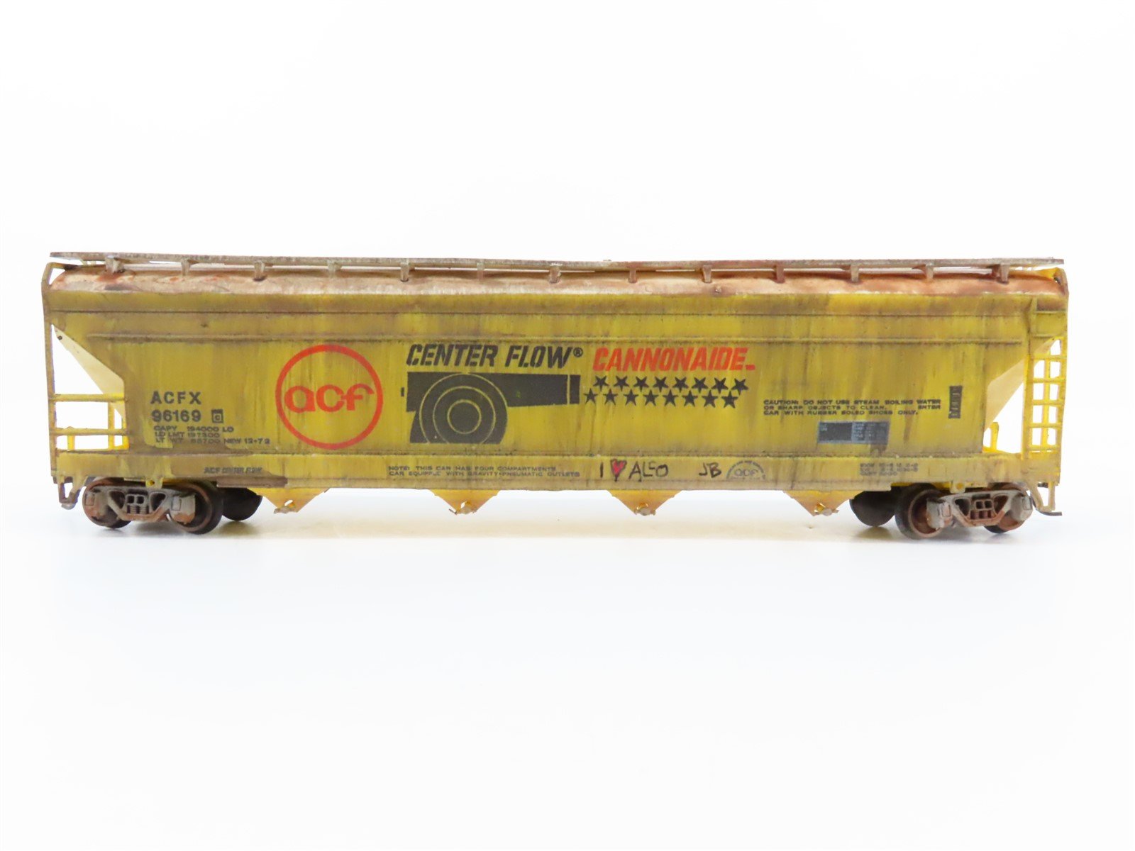 HO AHM ACFX "Centerflow Cannonaide" 4-Bay Covered Hopper - Weathered & Graffiti