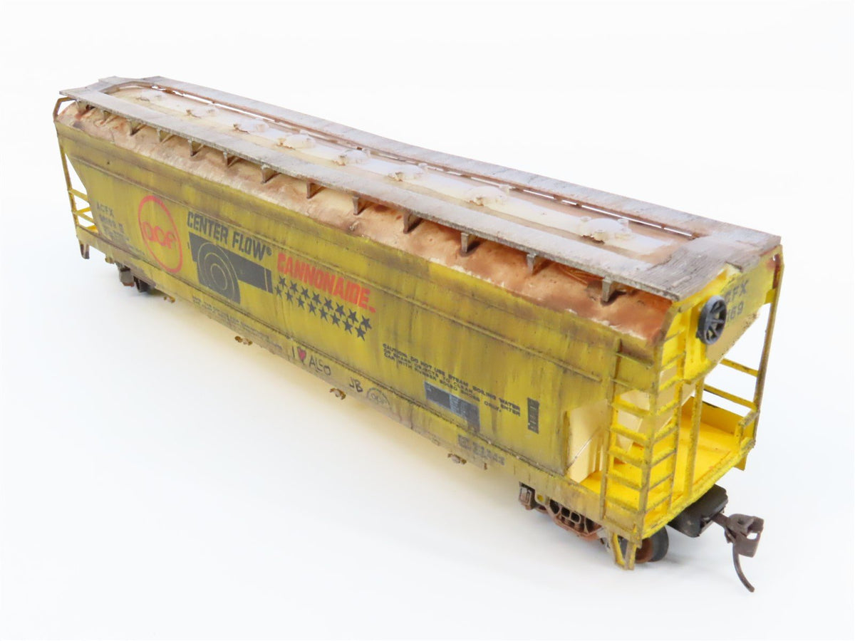HO AHM ACFX &quot;Centerflow Cannonaide&quot; 4-Bay Covered Hopper - Weathered &amp; Graffiti