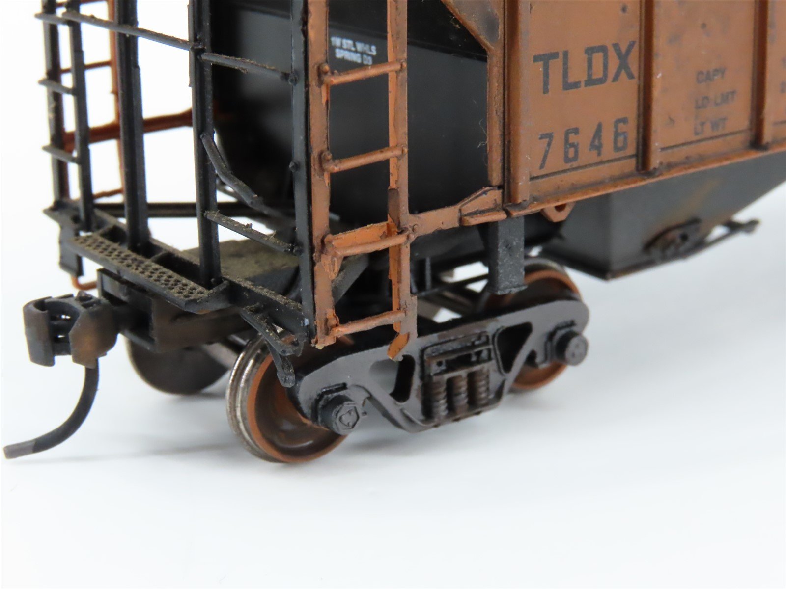 HO Proto 2000 TLDX Co-op Marketing 3-Bay Covered Hopper #7646 - Pro-Custom