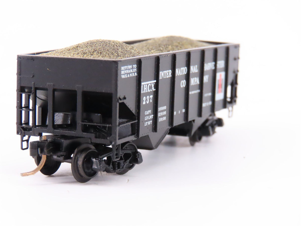 N Kadee Micro-Trains MTL 56030 IHCX International Harvester 2-Bay Hopper #237