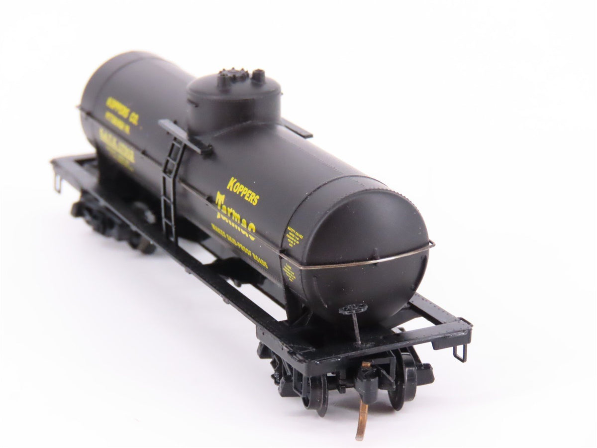 N Scale Kadee Micro-Trains MTL 65220 GATX Tarmac 39&#39; Single Dome Tank Car #17312