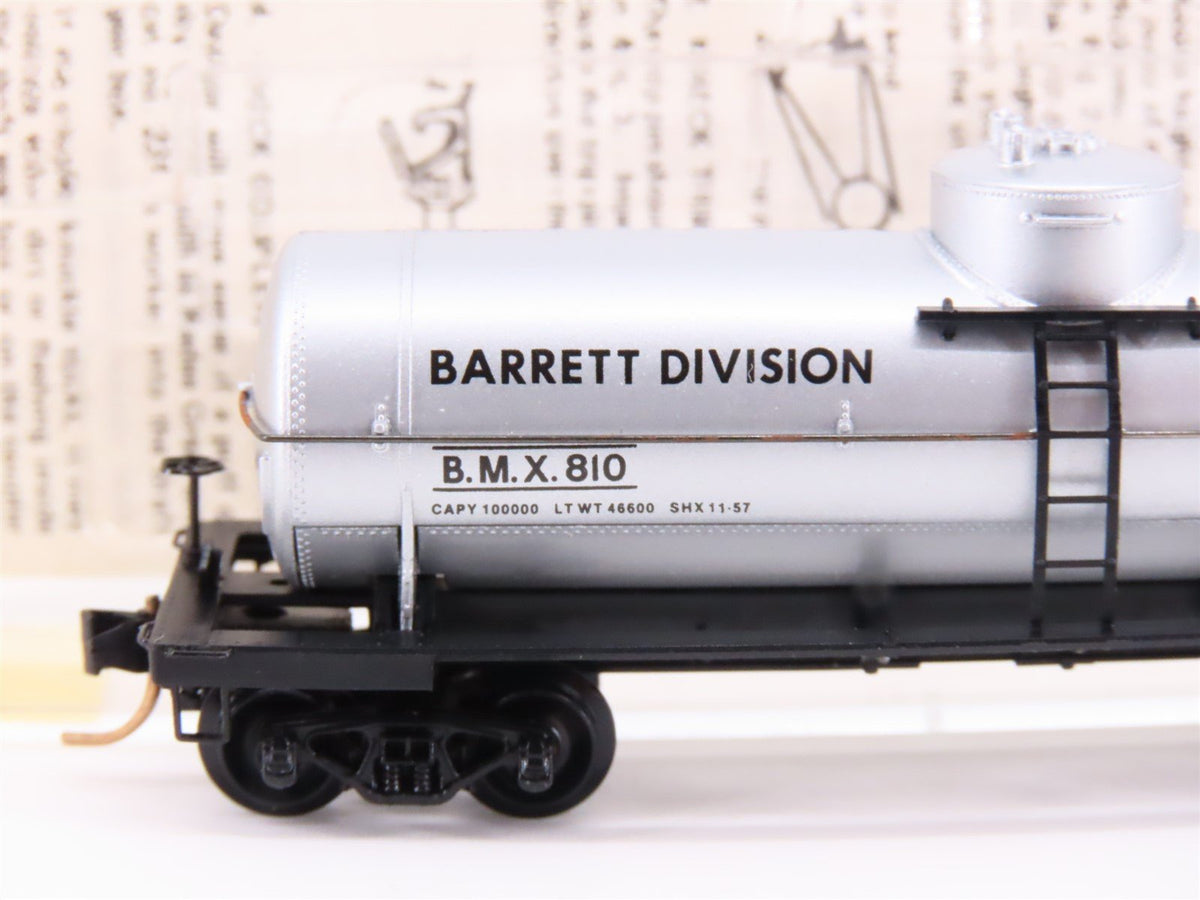 N Scale Kadee Micro-Trains MTL 65210 BMX Barrett Division 39&#39; Tank Car #810