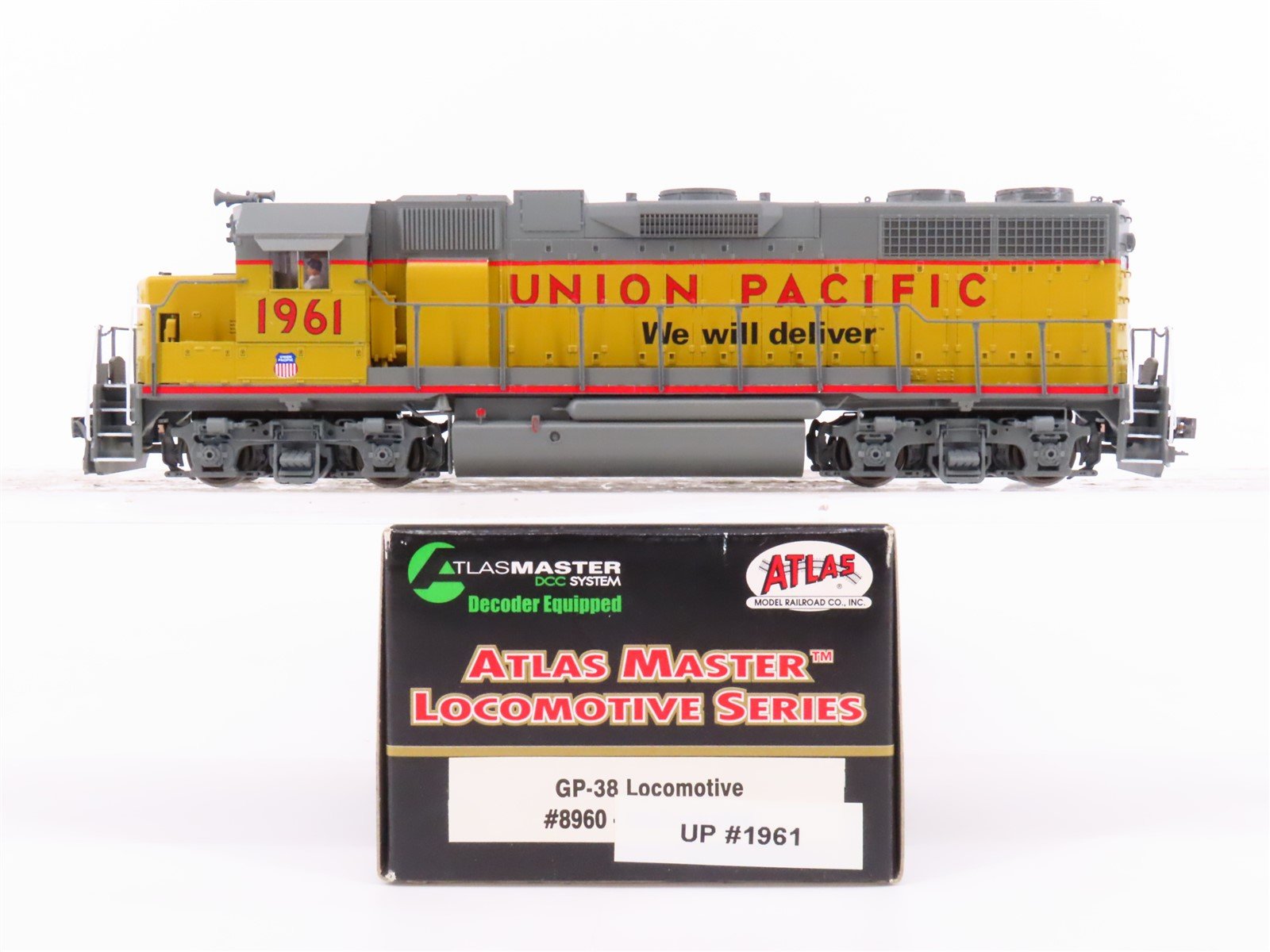 HO Scale Atlas Master 8960 UP Union Pacific GP38 Diesel Loco #1961 wDCC Custom #