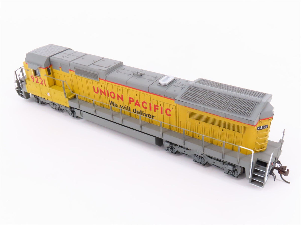 HO Scale Bachmann 85001 UP Union Pacific GE Dash 8-40C Diesel Loco #9221 w/ DCC