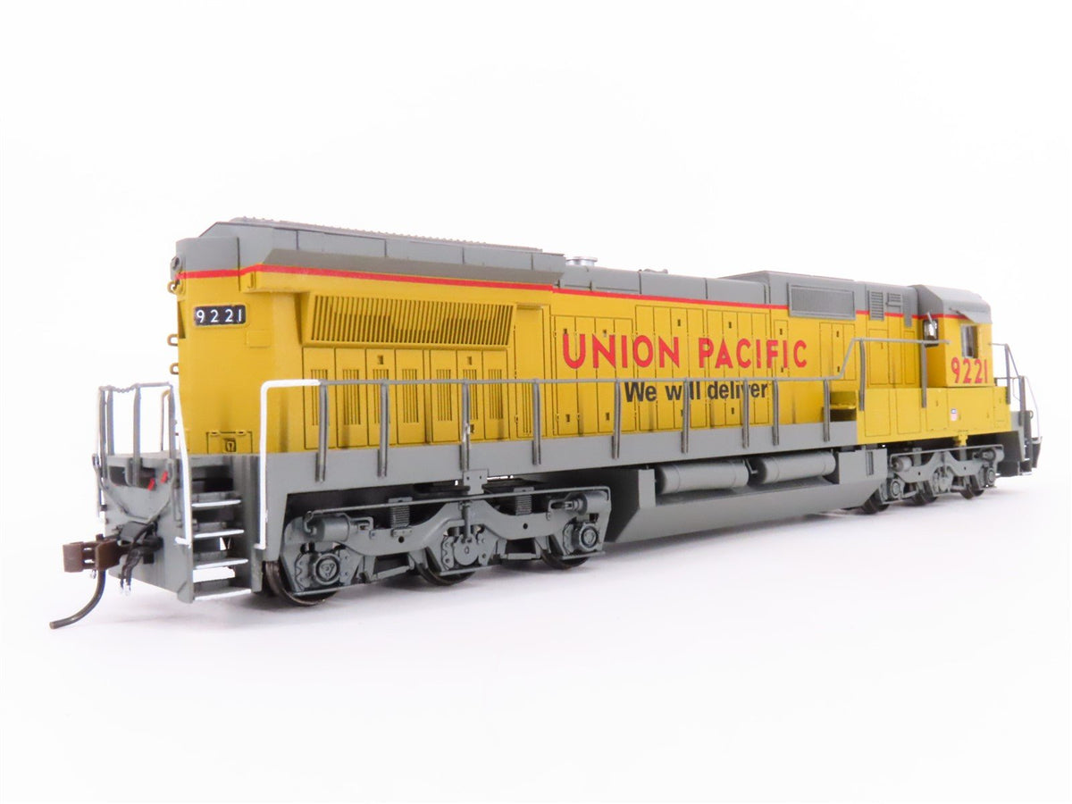 HO Scale Bachmann 85001 UP Union Pacific GE Dash 8-40C Diesel Loco #9221 w/ DCC