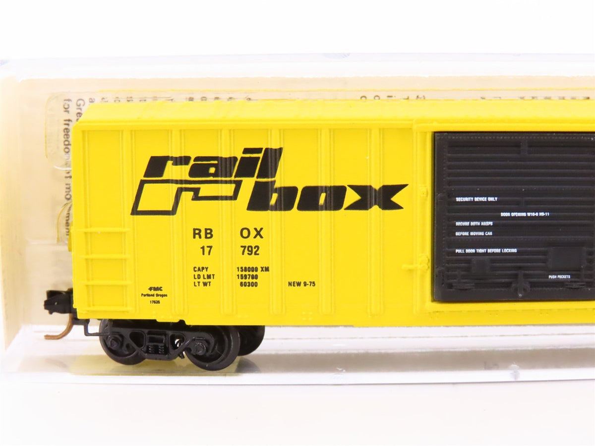 N Scale Kadee Micro-Trains MTL 25012 RBOX Railbox 50&#39; Rib Side Box Car #17792