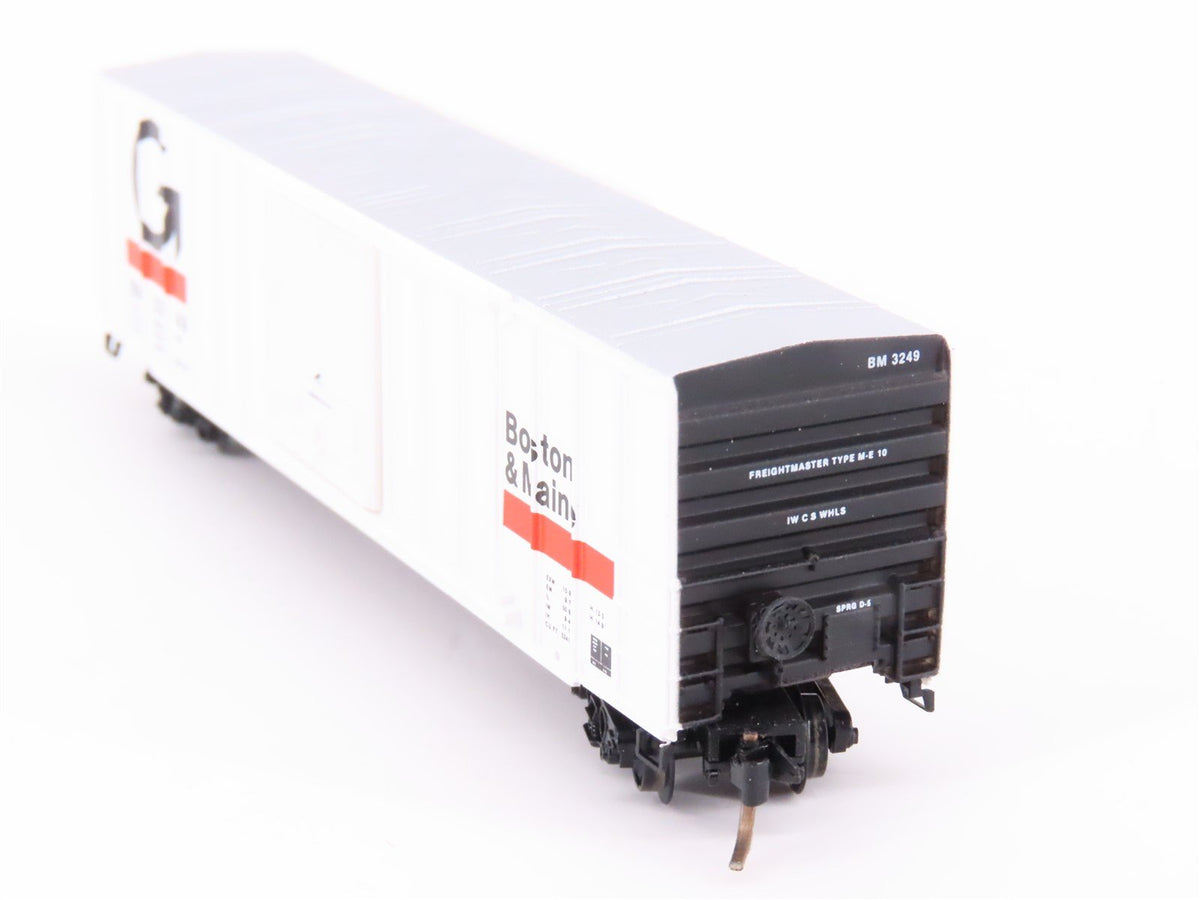 N Scale Kadee Micro-Trains MTL 25400 BM Boston &amp; Maine 50&#39; Box Car #3249