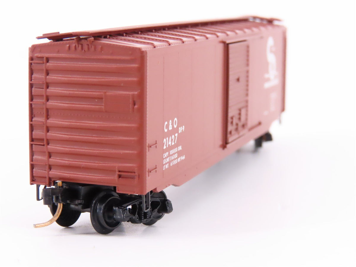 N Scale Kadee Micro-Trains MTL 31080 C&amp;O Chesapeake &amp; Ohio 50&#39; Box Car #21427