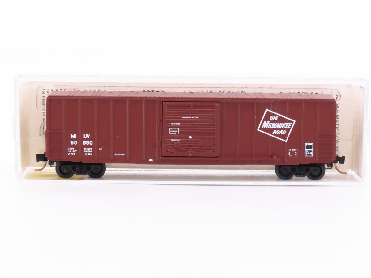 N Scale Kadee Micro-Trains MTL 25310 MILW Milwaukee Road 50&#39; Box Car #50880