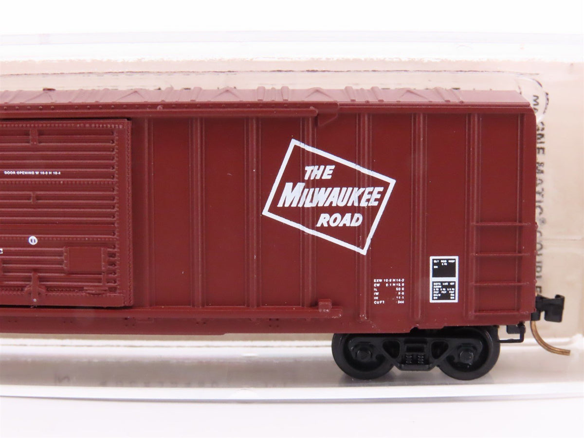 N Scale Kadee Micro-Trains MTL 25310 MILW Milwaukee Road 50&#39; Box Car #50880