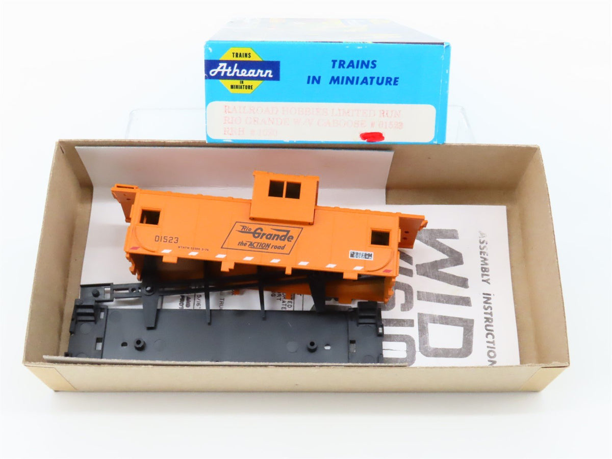 HO Athearn / Railroad Hobbies Kit #1020 D&amp;RGW Extended Vision Caboose #01523