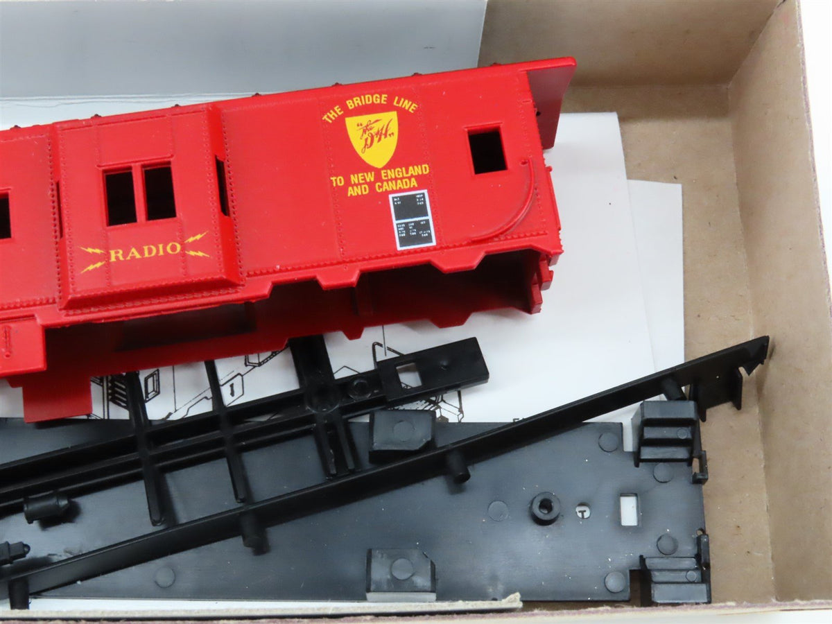 HO Athearn Kit 1168 DH Delaware &amp; Hudson &quot;Bridge Line&quot; Bay Window Caboose #35803