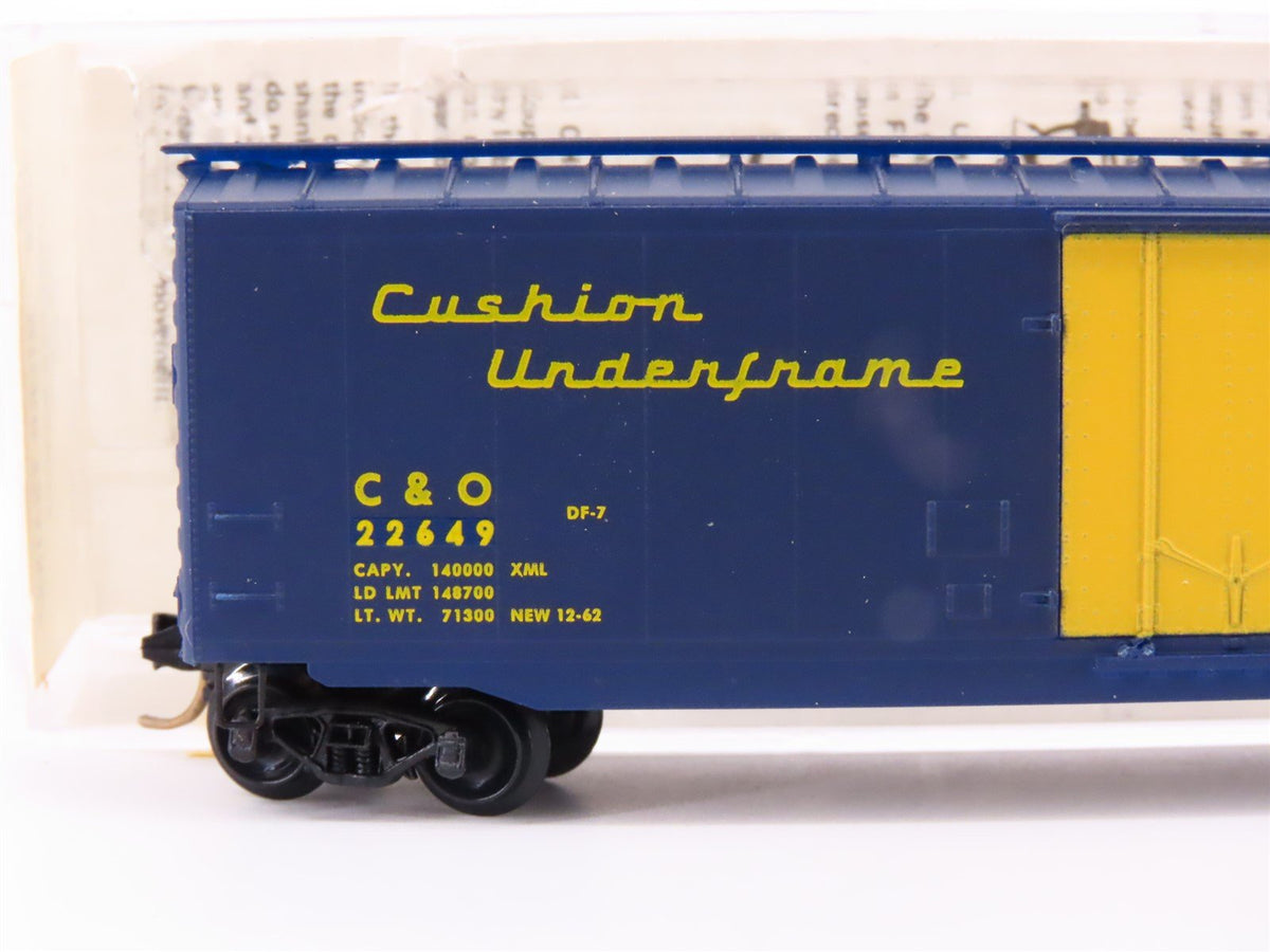 N Scale Kadee Micro-Trains MTL 32130 C&amp;O Chesapeake &amp; Ohio 50&#39; Box Car #22649