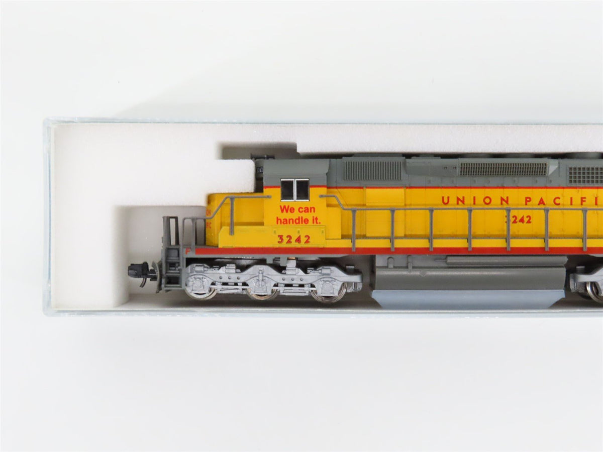 N Scale Kato 176-4813 UP Union Pacific SD40-2 Early Diesel Locomotive #3242