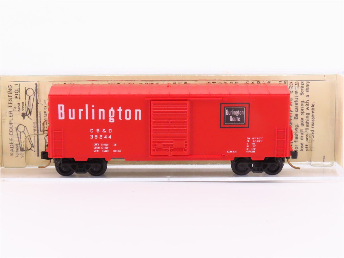 N Scale Kadee Micro-Trains MTL 24090 CB&amp;Q Burlington Route 40&#39; Box Car #39244