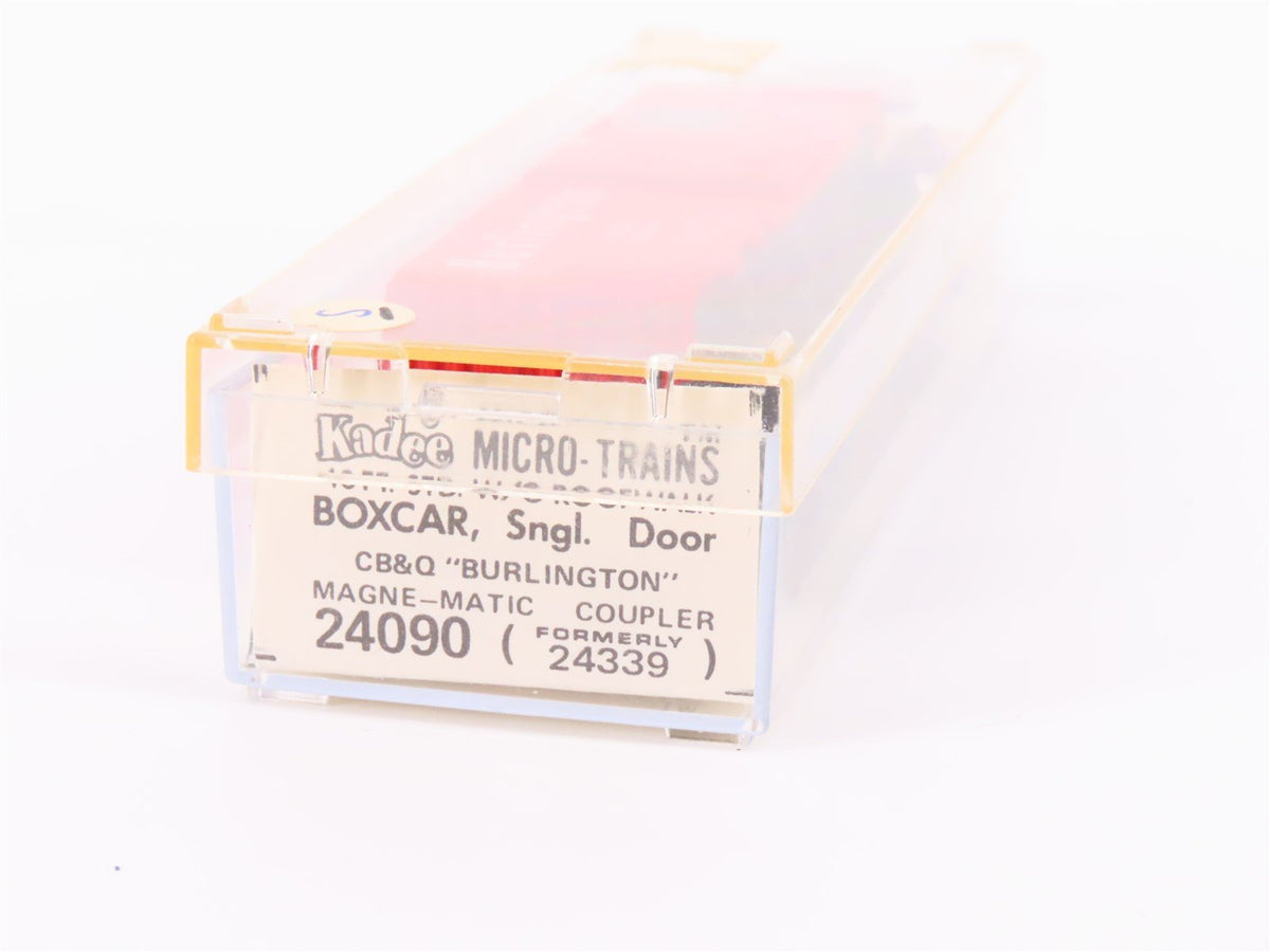 N Scale Kadee Micro-Trains MTL 24090 CB&amp;Q Burlington Route 40&#39; Box Car #39244